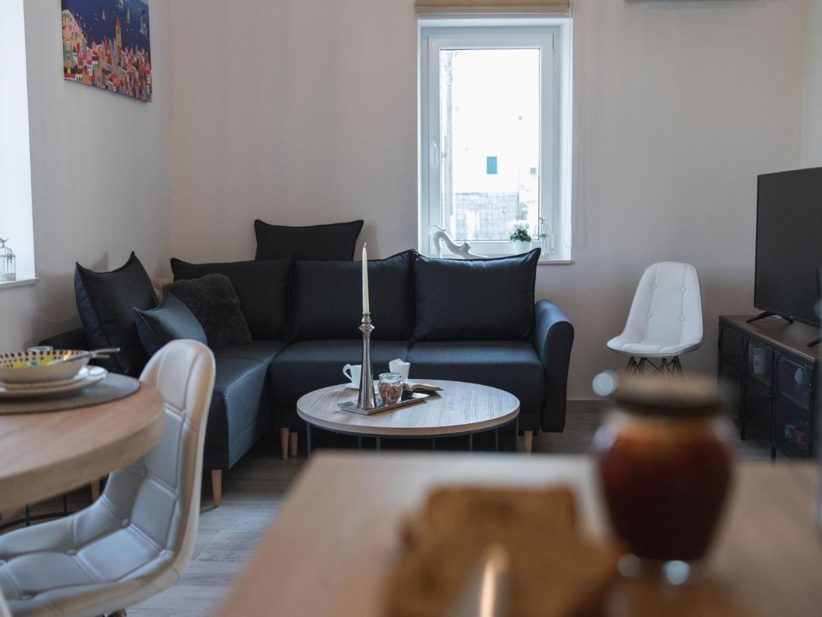 Apartment Fiora Kastela Exterior photo
