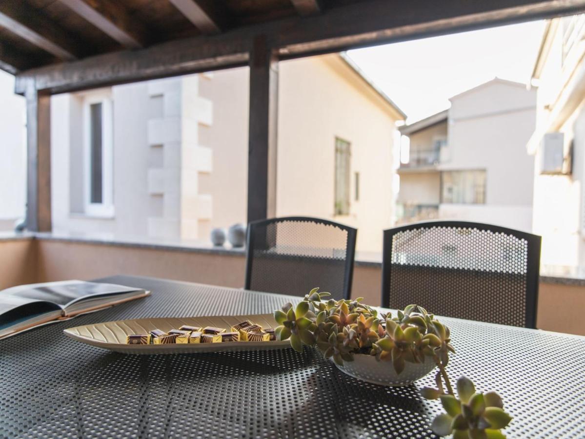 Apartment Fiora Kastela Exterior photo